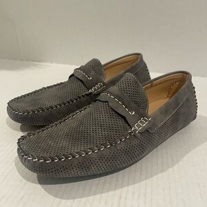 Men’s Arider Grey Suede Loafers Size 8.5 US!